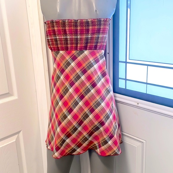 LIKE NEW SEXY GUESS JEANS RED/BLACK/GOLD PLAID BABYDOLL STRAPLESS BLOUSE Sz M - Picture 2 of 6